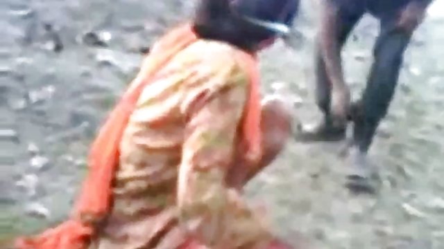 그는 포르노를 보존 하드 코어 비디오와 엿 후 다른