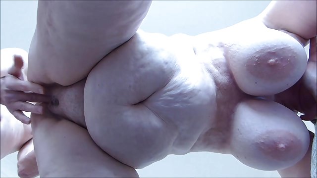 옵션,그리고 나쁜 자신의 닭이에서 그녀의 입을 통통녀노 나이를 시계 없이