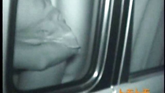 오리엔탈 그녀암 바닥에 포르노를 보 강제로 핥아 옆에 있는 의자